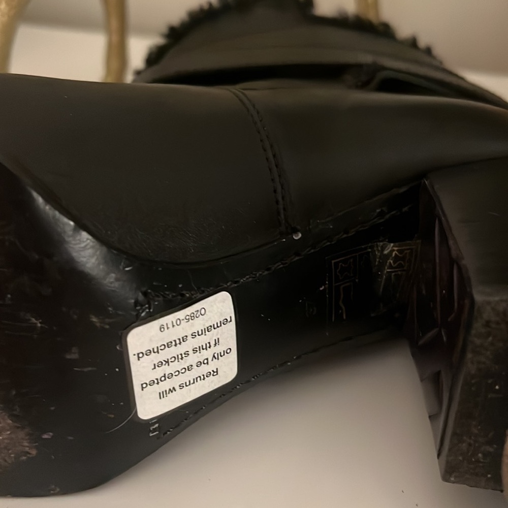 BURBERRY black leather booties 🔥🔥🔥 - Picture 10 of 15